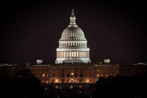 DC: Visita a los Monumentos y Conmemoraciones al atardecer en autobús descapotable