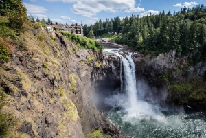 シアトル発：スノコルミー滝とウッディンビルのワインテイスティング