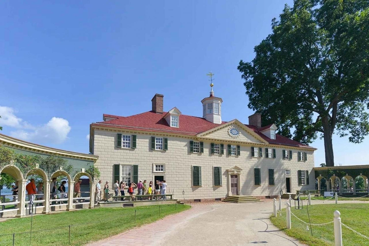 From Washington DC: Half Day Trip to Mount Vernon with Guide