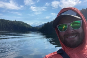 Mineral Lake: Paddleboard-Tour bei Sonnenuntergang mit Blick auf den Rainier