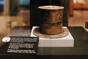 Smithsonianin luonnontieteellinen museo + Amerikan historian museo 8 sivua