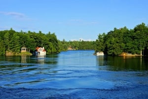 NYC: Niagara Falls, Toronto, Philadelphia & DC 5-Day Tour