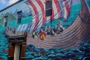 Poulsbo: Omvisning til fots i Lille Norge