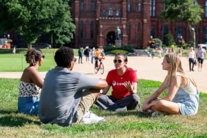 Yksityinen DC Pride -ajelu: LGBTQIA+-historia sähköautolla