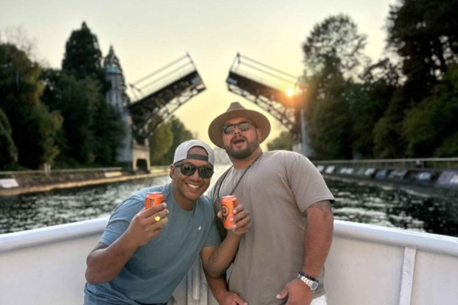 Seattle: Lake Union Happy Hour Cruise