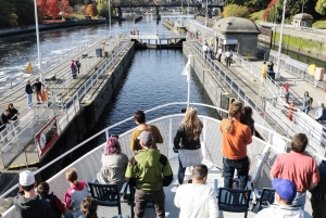Seattle: Locks Cruise with Local Guide