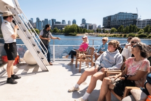 Seattle: Locks Cruise with Local Guide