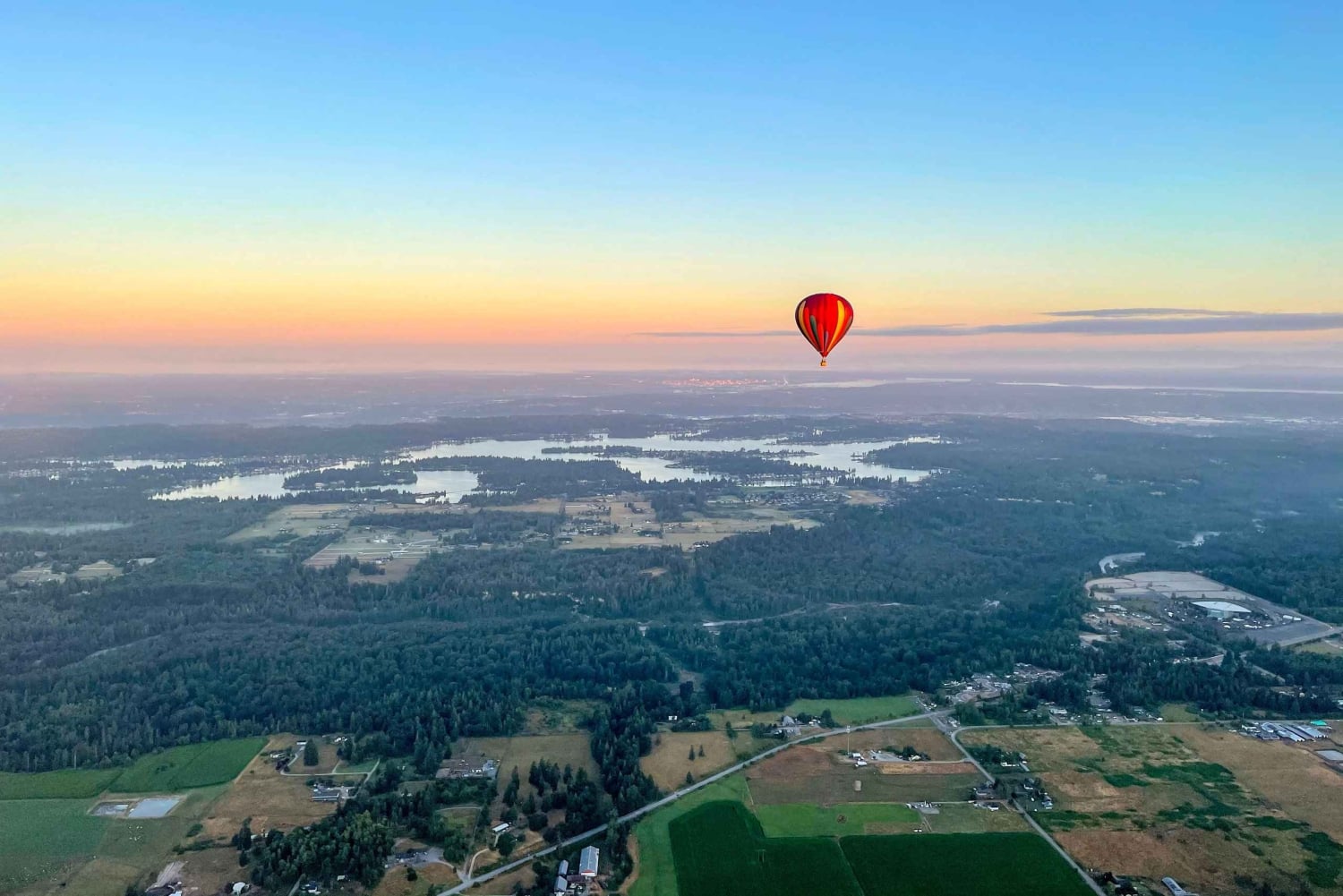 Seattle: Passeio de balão de ar quente ao nascer do sol no Monte Rainier