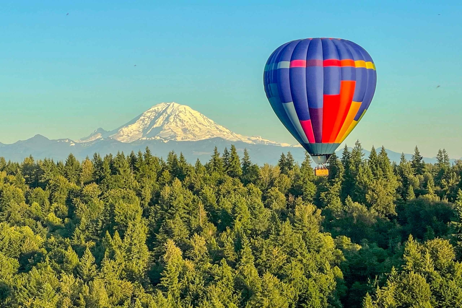 Seattle: Passeio de balão de ar quente ao nascer do sol no Monte Rainier