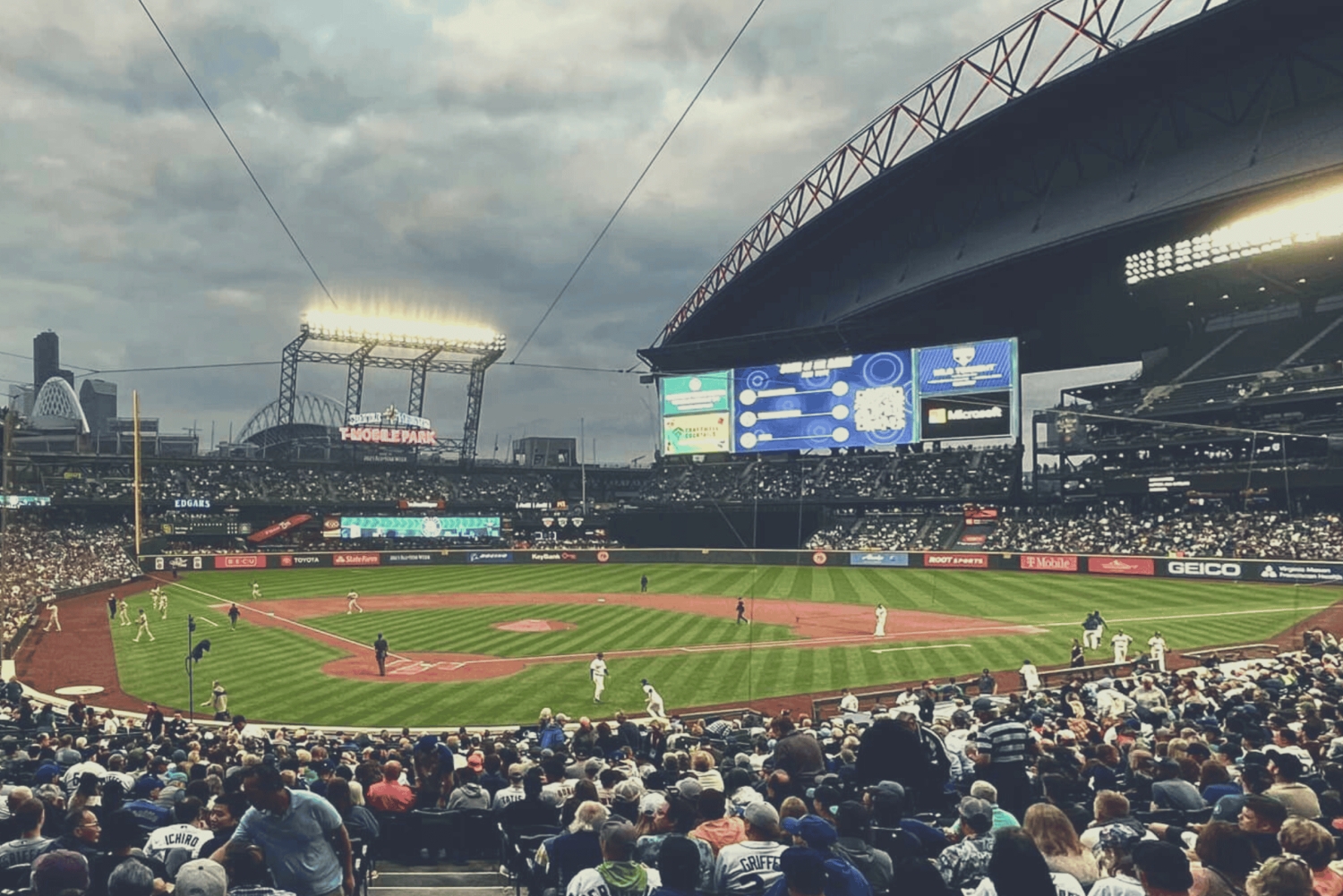 Seattle: partita di baseball dei Seattle Mariners al T-Mobile Park