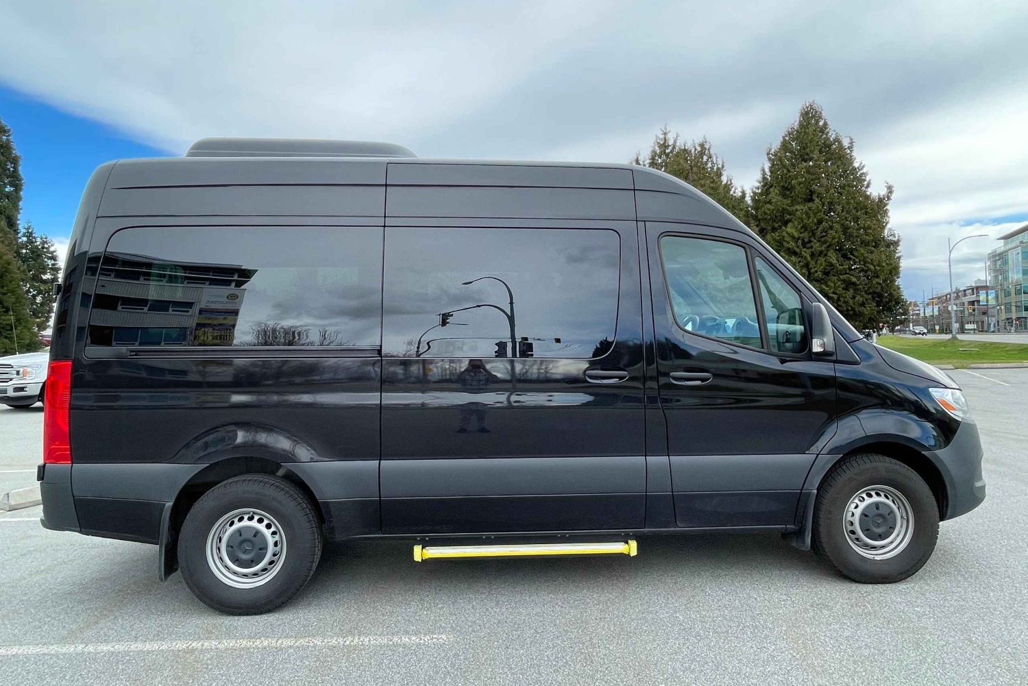 Traslado privado en furgoneta Sprinter desde el centro de Vancouver al centro de Seattle y viceversa.