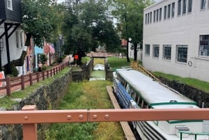 Washington D.C: Acquired Taste Food Tour in Georgetown