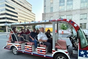 ワシントンD.C.：モニュメント＆歴史ガイドツアー - 昼と夜