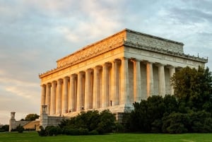 Washington, D.C.: Monuments & Memories History Walking Tour
