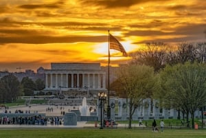 Washington, D.C.: Monuments & Memories History Walking Tour