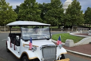 DC: Historic Monuments Guided Tour by Vintage Car