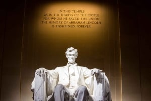 Washington, DC: Holiday Lights Nighttime Bus Tour