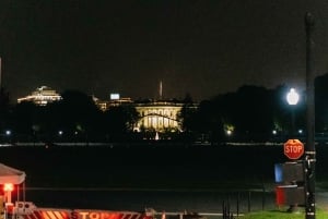 Washington DC: Monuments by Moonlight Nighttime Trolley Tour