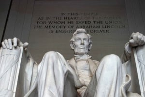 Washington, DC: Monuments Guided Tour with Transportation