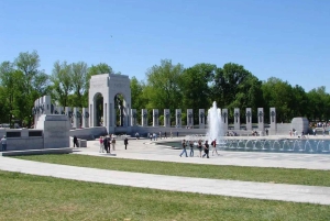 Washington DC: Morning Bus & Walking Tour of the Monuments