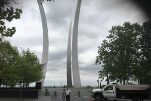 Washington DC: Multilingual Private Day or Evening SUV Tour