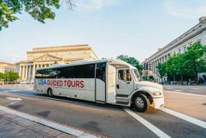 Washington DC: National Mall -yöbussikierros