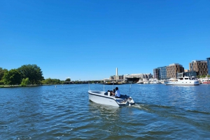 Washington DC: Navy Yard Self-Driven Boat Tour with Map