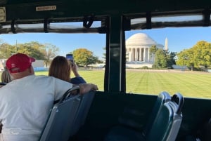Washington, DC: Old Town Hop-On Hop-Off Trolley City Tour
