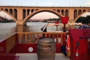Washington DC: Pirate Ship Cruise with Open Bar