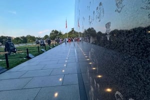 Washington DC: Private Moonlight Van Tour