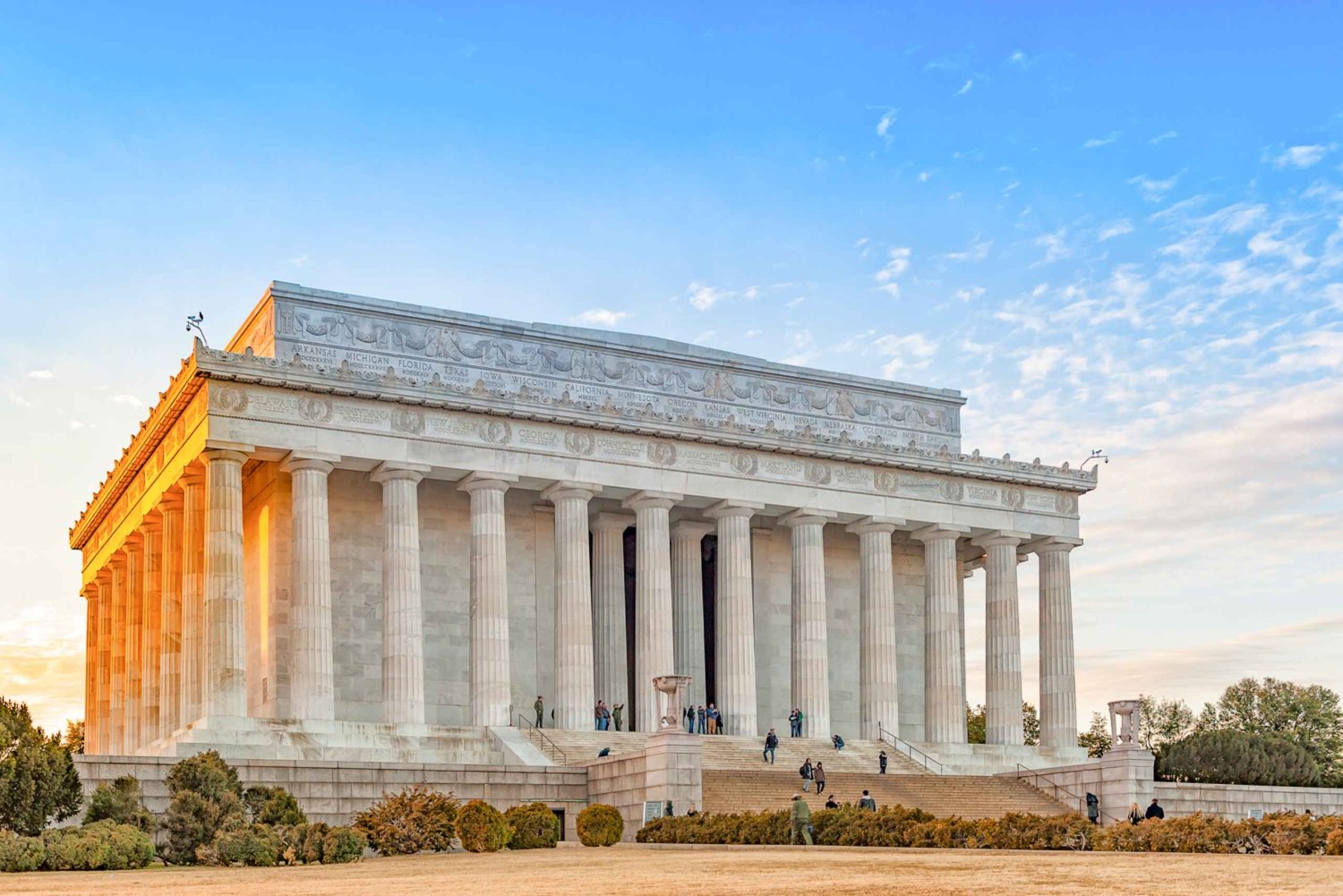 Washington DC: River Cruise & DC City Tour + Entry Ticket