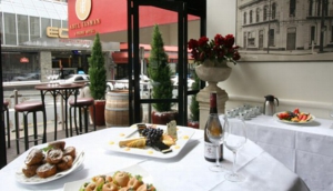 Corner Bistro 169
