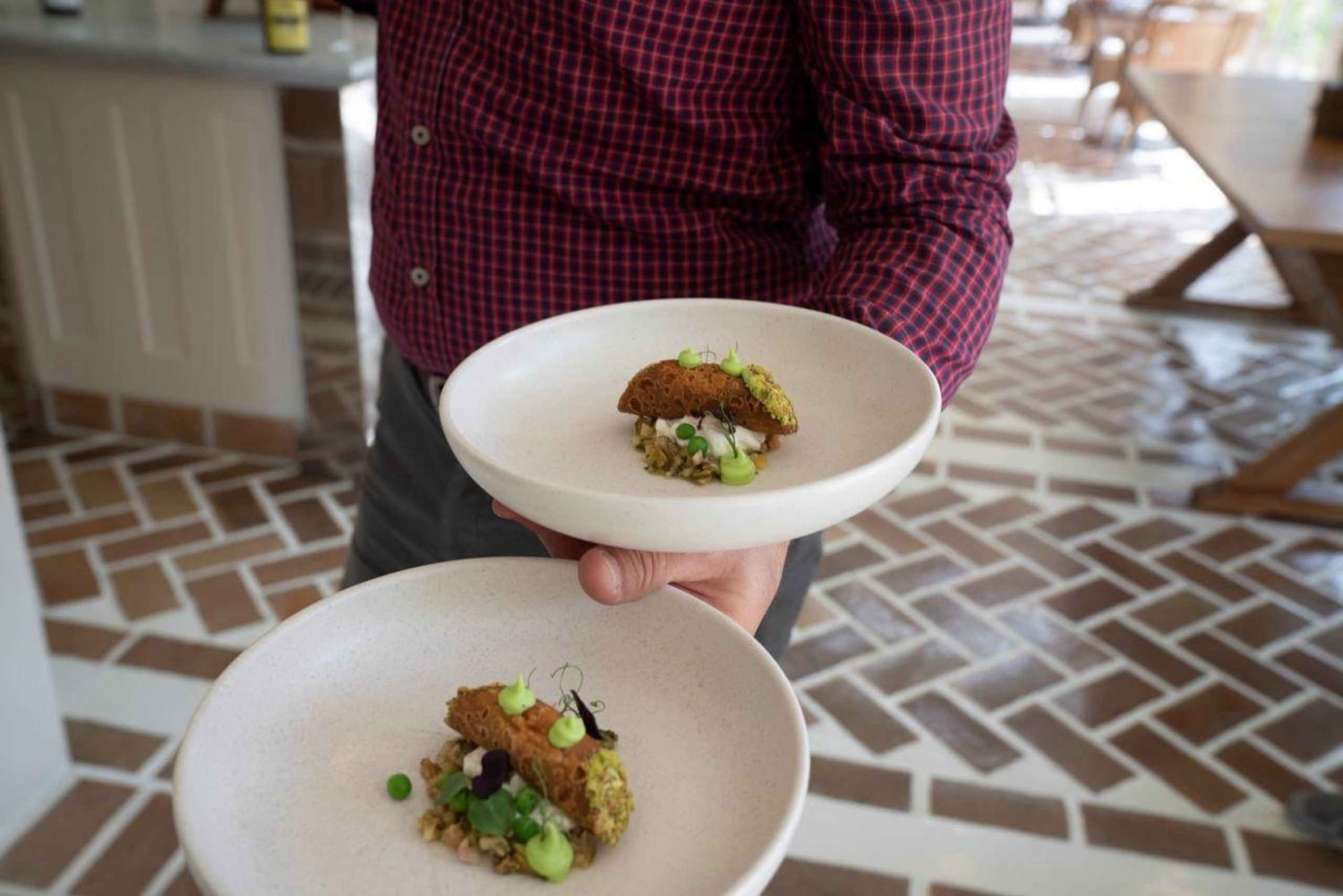 Wellington: Wharekauhau Heli-Lunch with Scenic Flight