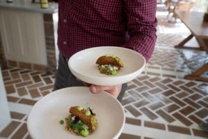 Wellington: Wharekauhau Heli-Lunch with Scenic Flight