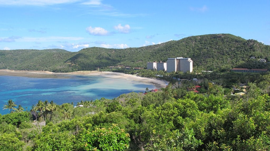 View of Hamilton Island resort from the lookout 
