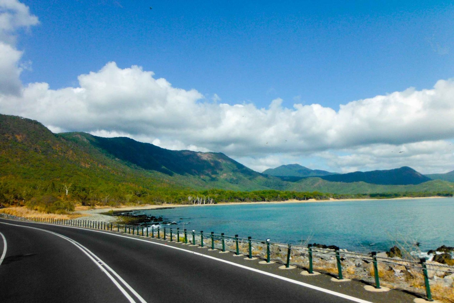 Excursão de 2 dias às cachoeiras e Daintree