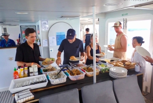 Airlie Beach: Whitehaven Beach Day Tour with Snorkel Option