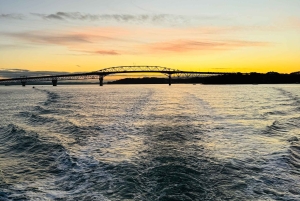 Havencruise bij zonsondergang in Auckland