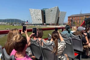Belfast: tour in autobus hop-on hop-off con guida dal vivo