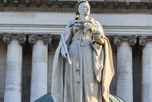 Experiência de caminhada eclética em Belfast ao longo da Via Marti