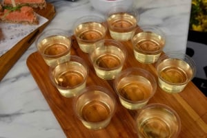 Belfast: Tour gastronômico com mais de 10 degustações de pão, cerveja e frutos do mar