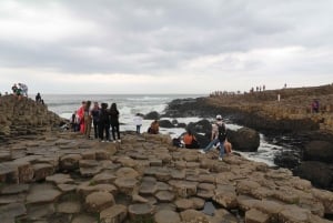 Belfast: Giants Causeway and North Coast Small Group Tour