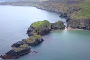 Belfast: Giants Causeway and North Coast Small Group Tour