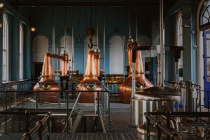 Belfast Giant's Causeway and Titanic Distillery Whiskey Tour