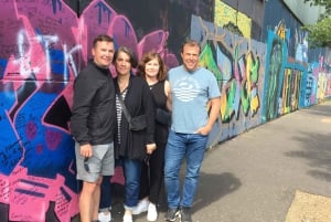 Belfast: Peacewall and Political History Black Taxi Cab Tour