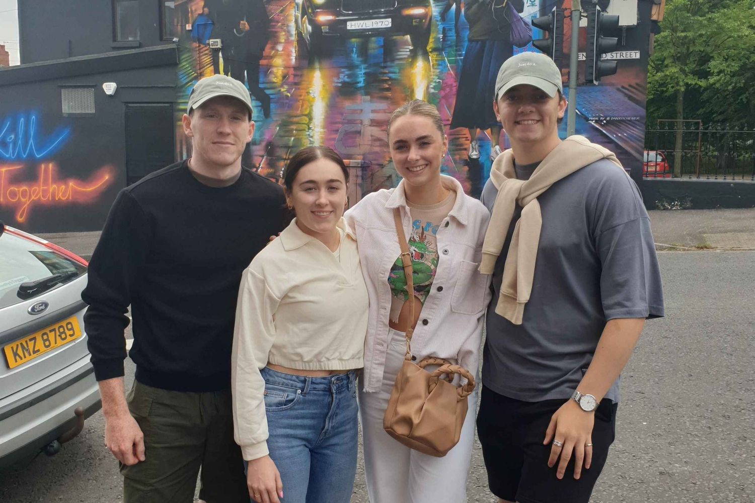 Belfast: Private Black Taxi Cab Political Murals Tour