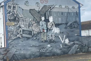 Belfast: Private Black Taxi Tour with Guide