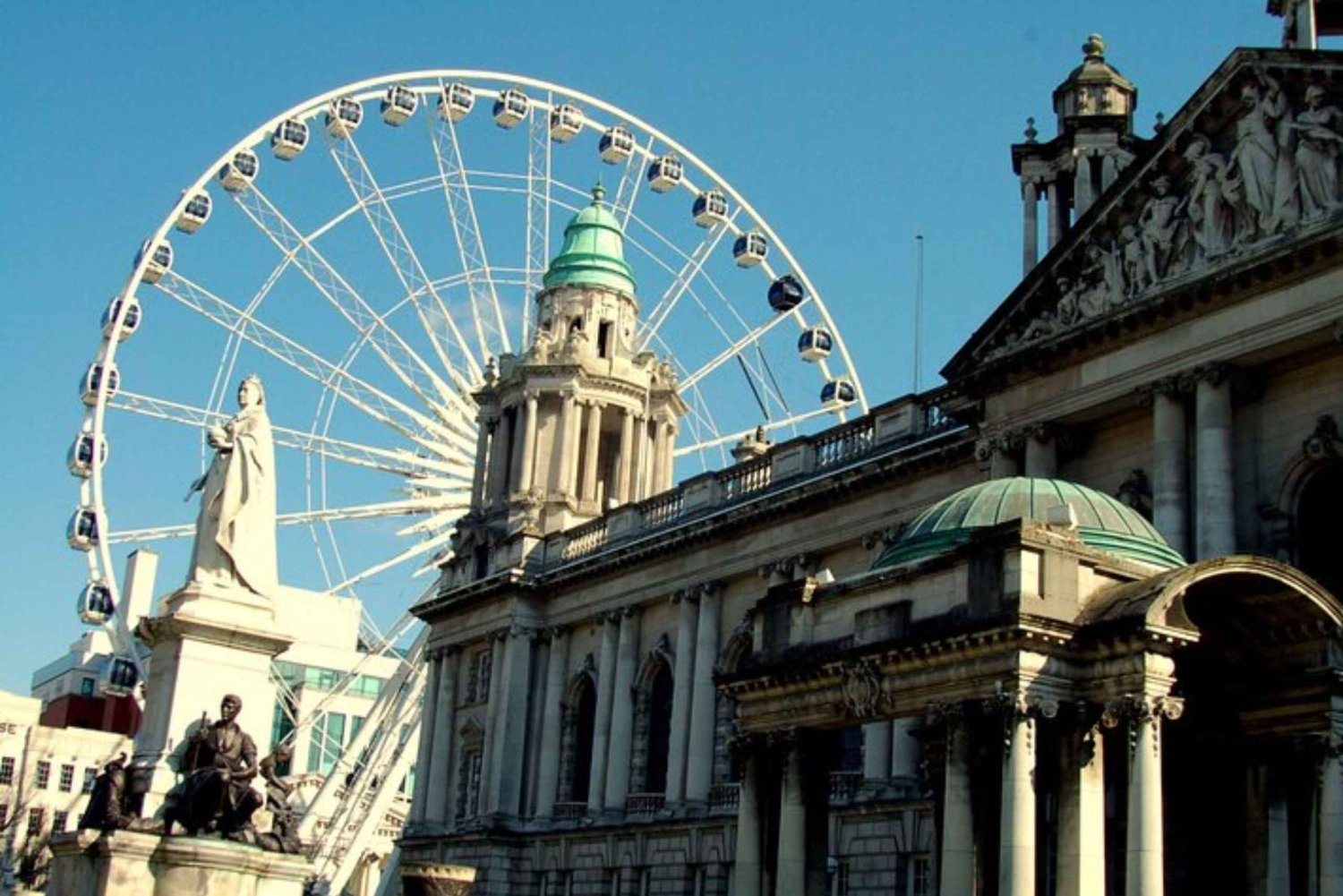 Belfast: Privat tilpasset tur med lokal guide