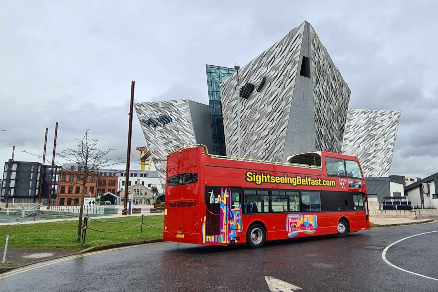 Belfast: Sightseeingtour HOP ON HOP OFF von der City Hall