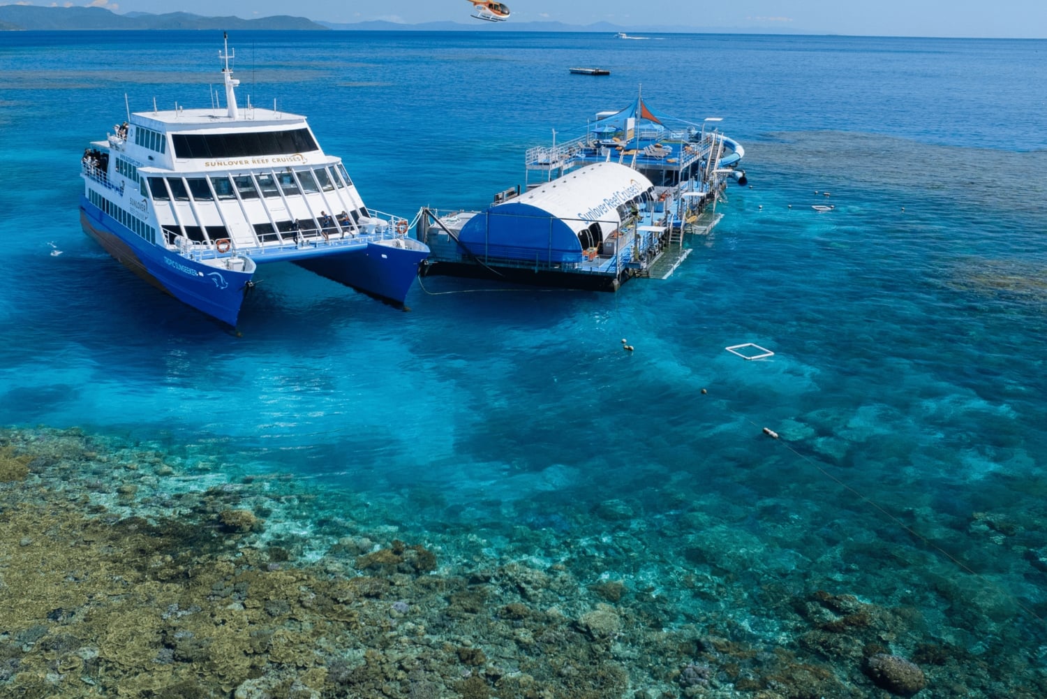 Cairns: Reef Zoom Halve Dag Helikopter & Snorkelen Tour